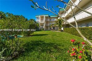 SEVENTEENTH GREEN CONDO - Residential