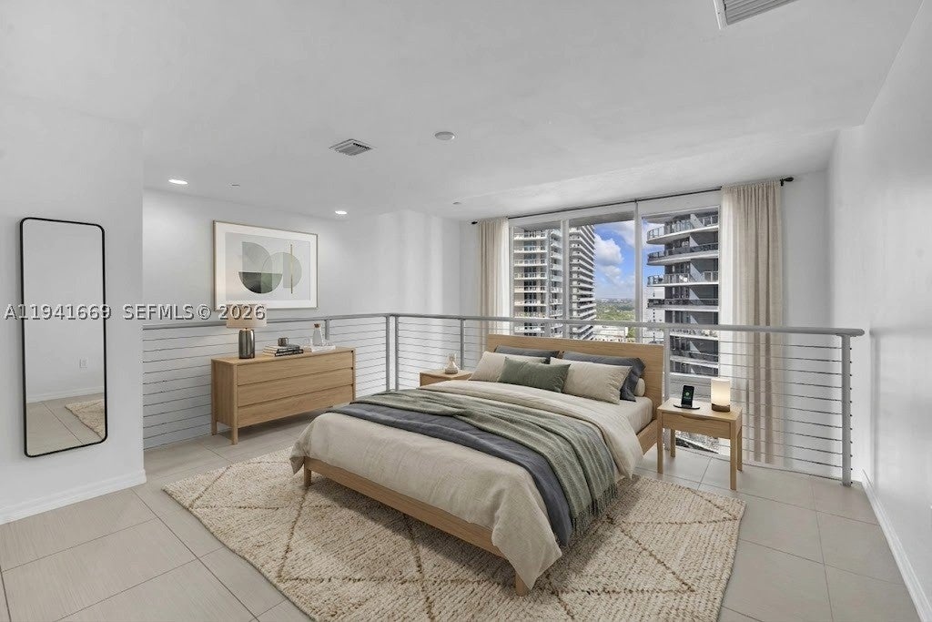 1050 Brickell Ave 2418