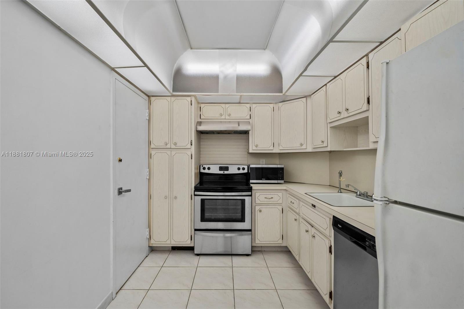 ARLEN HOUSE CONDO - Residential Lease