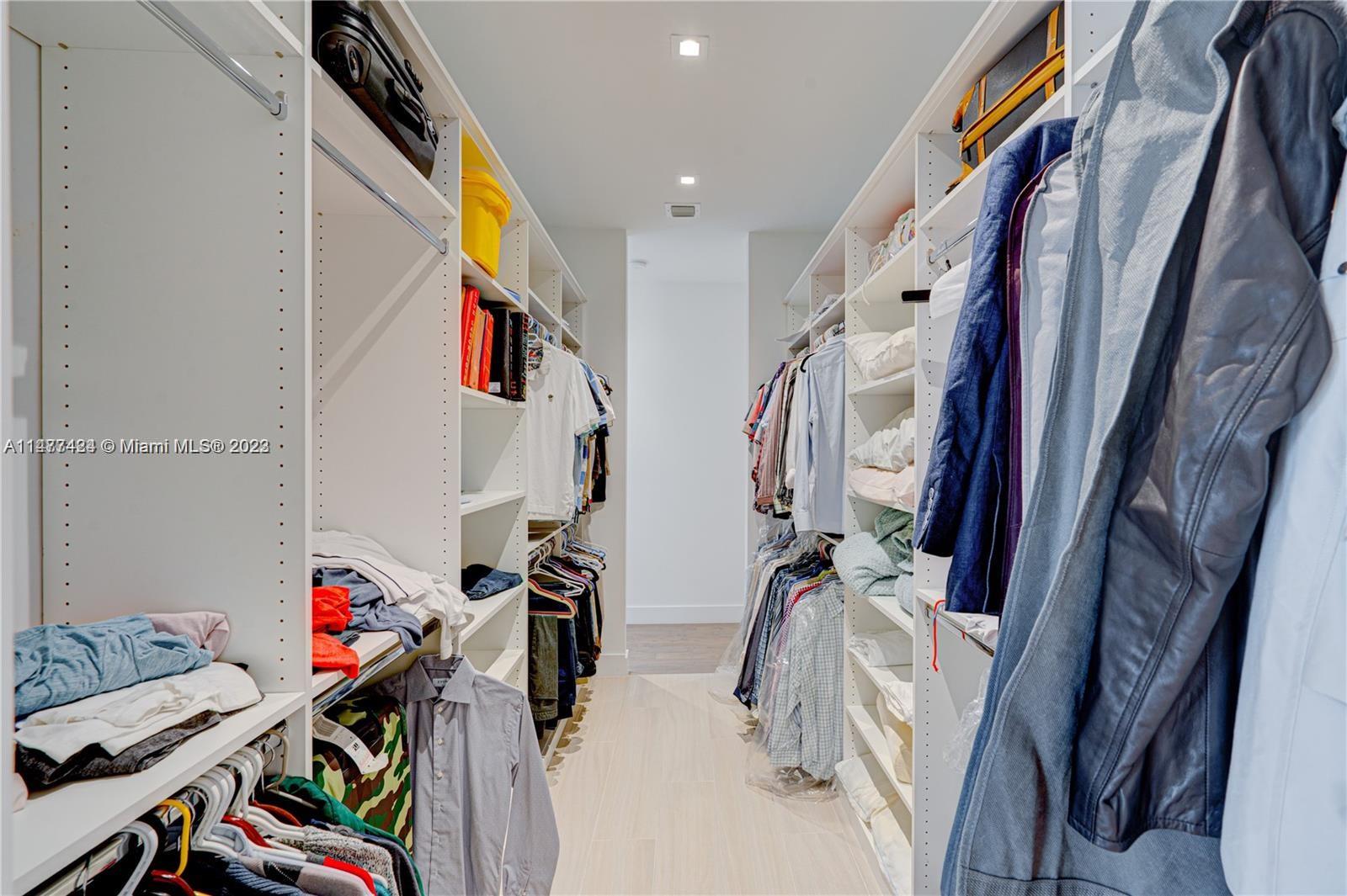 WESTON ESTATES - Residential