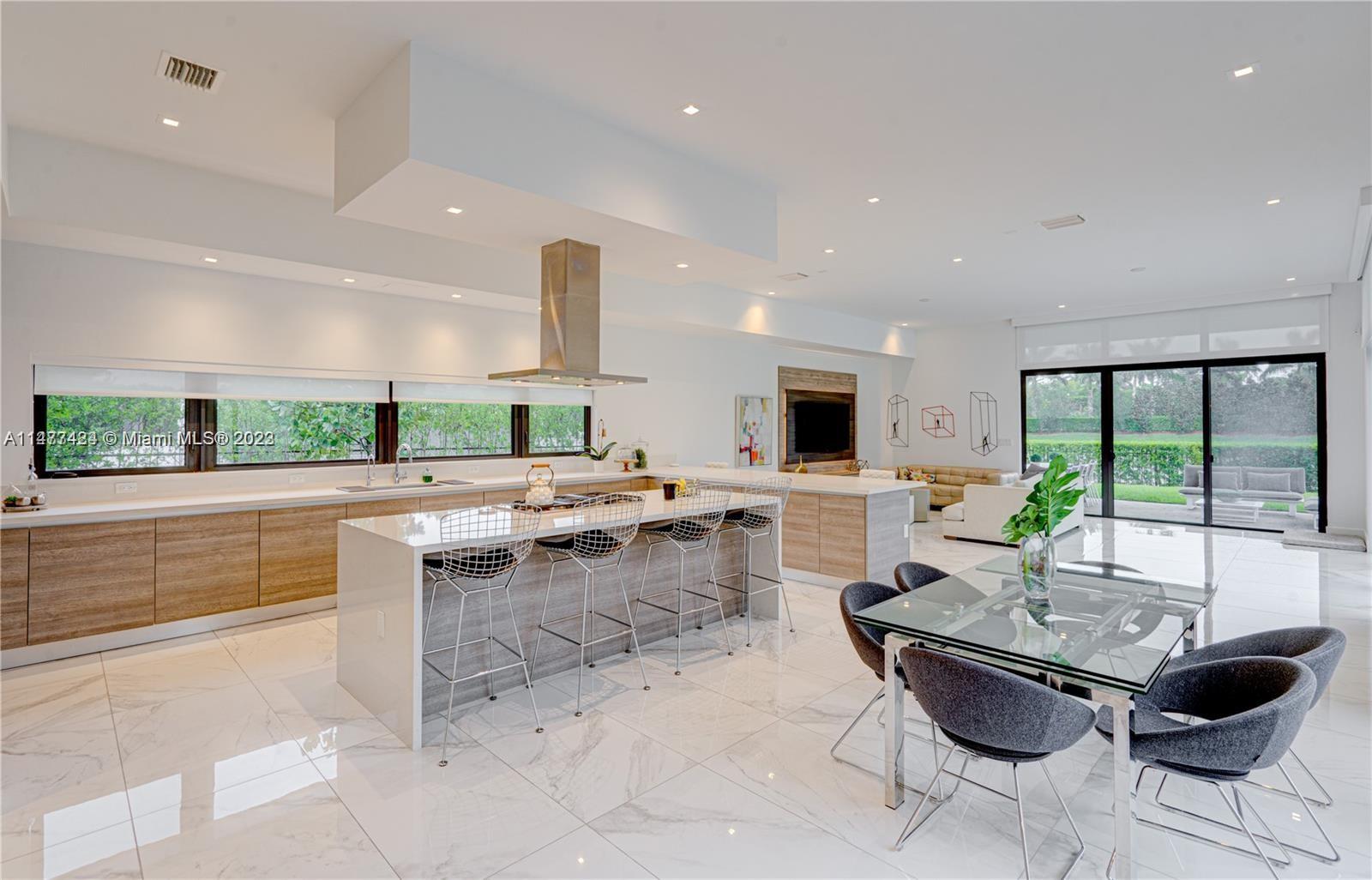 WESTON ESTATES - Residential