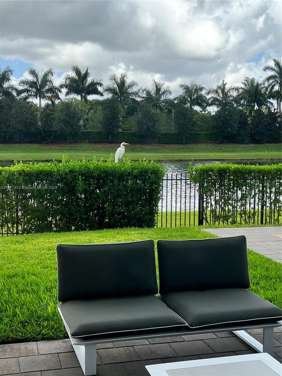 WESTON ESTATES - Residential