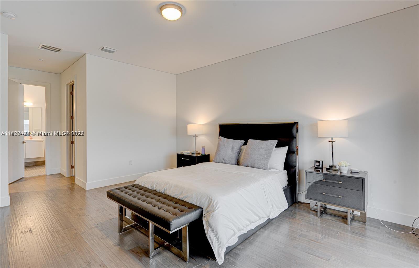 WESTON ESTATES - Residential