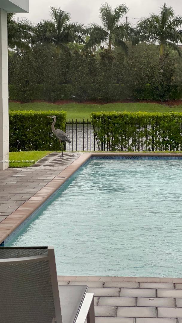 WESTON ESTATES - Residential