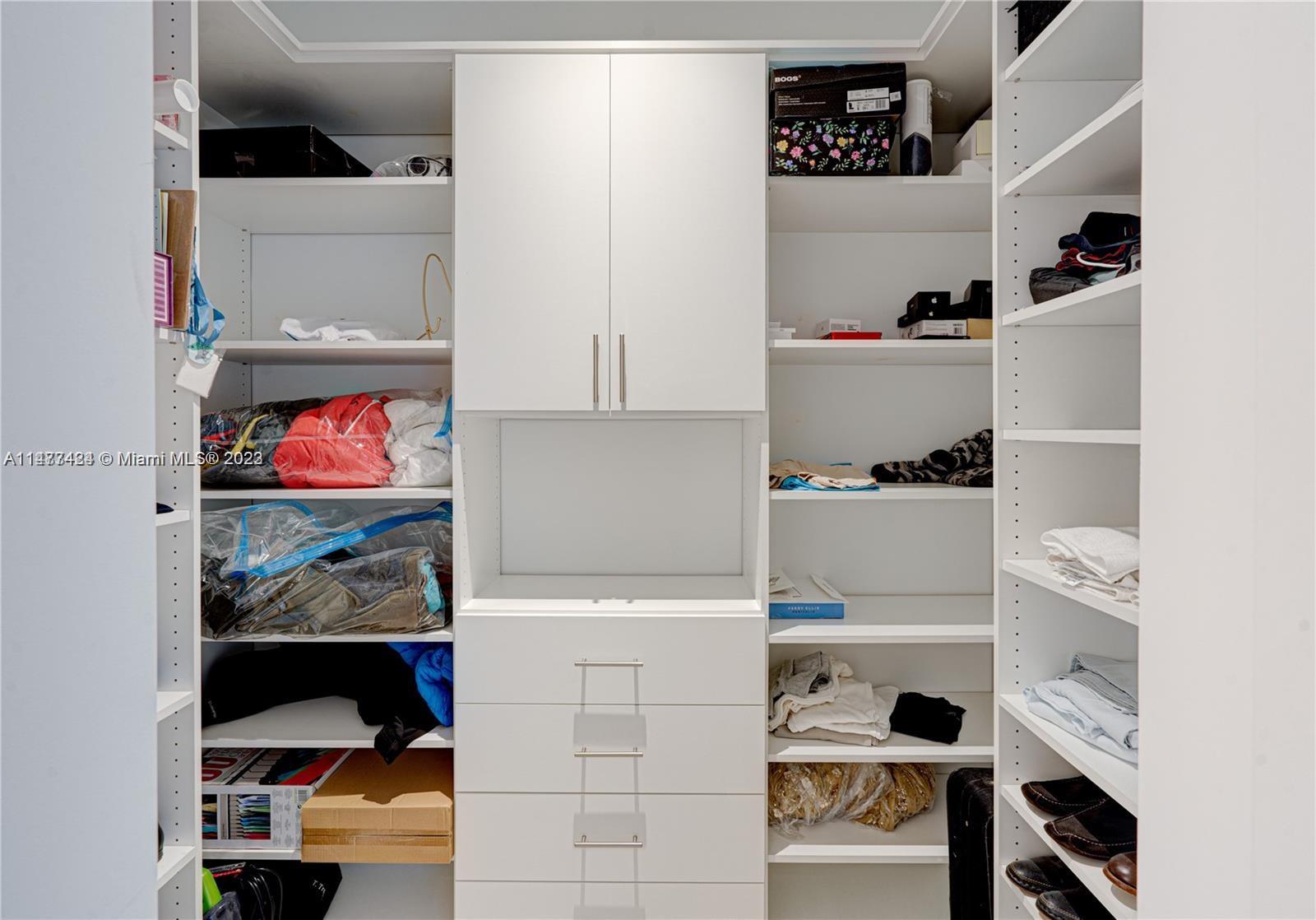 WESTON ESTATES - Residential