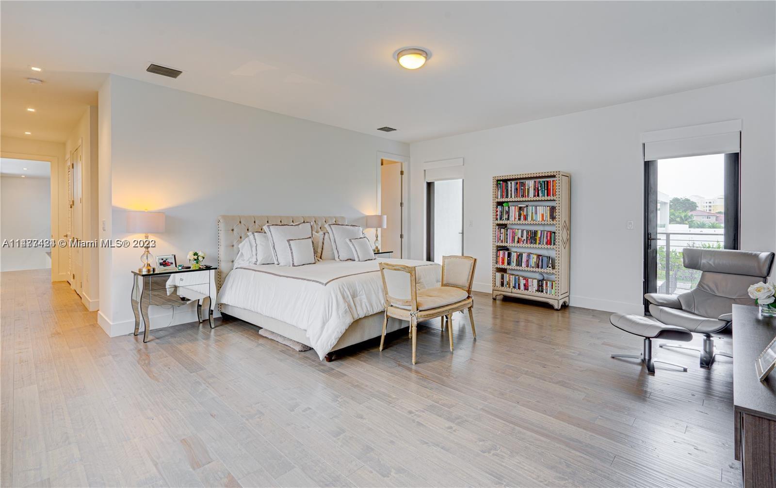 WESTON ESTATES - Residential