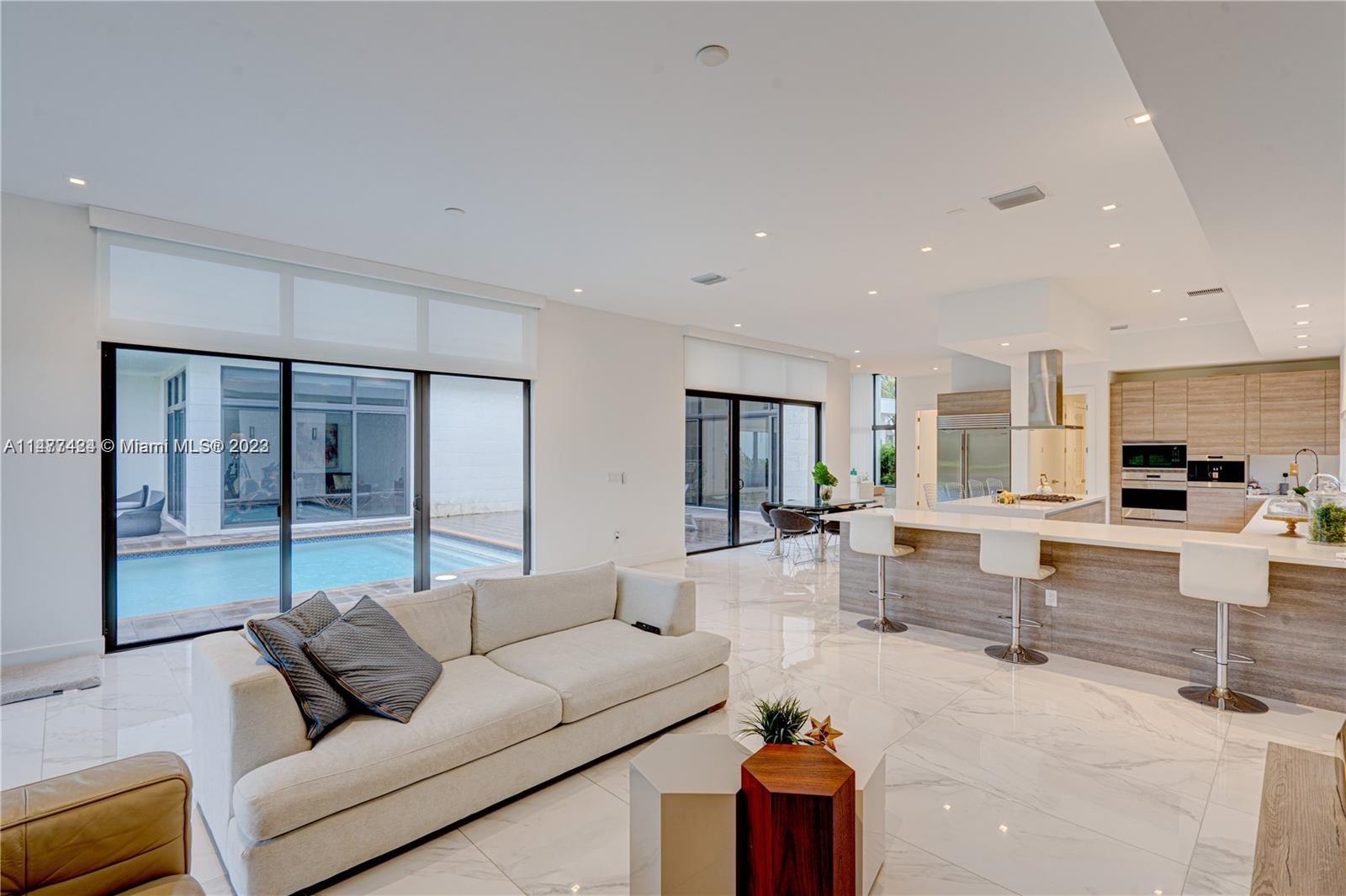 WESTON ESTATES - Residential