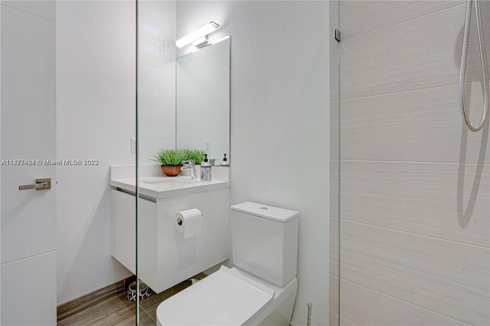 WESTON ESTATES - Residential