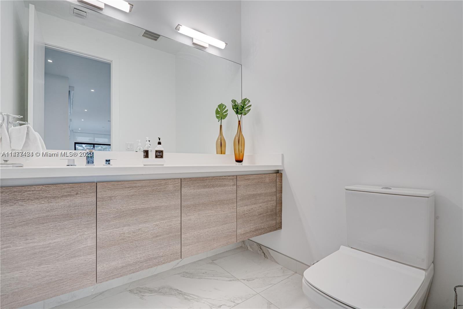 WESTON ESTATES - Residential