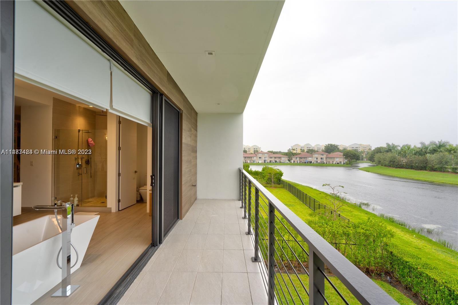 WESTON ESTATES - Residential