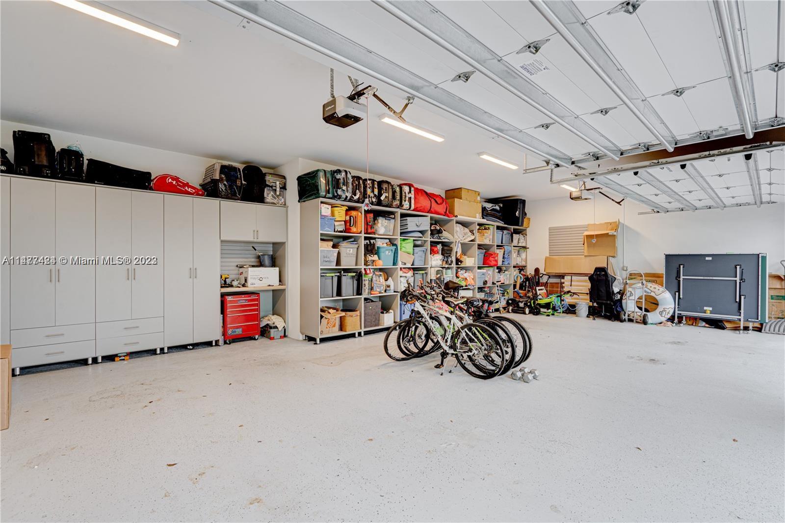 WESTON ESTATES - Residential