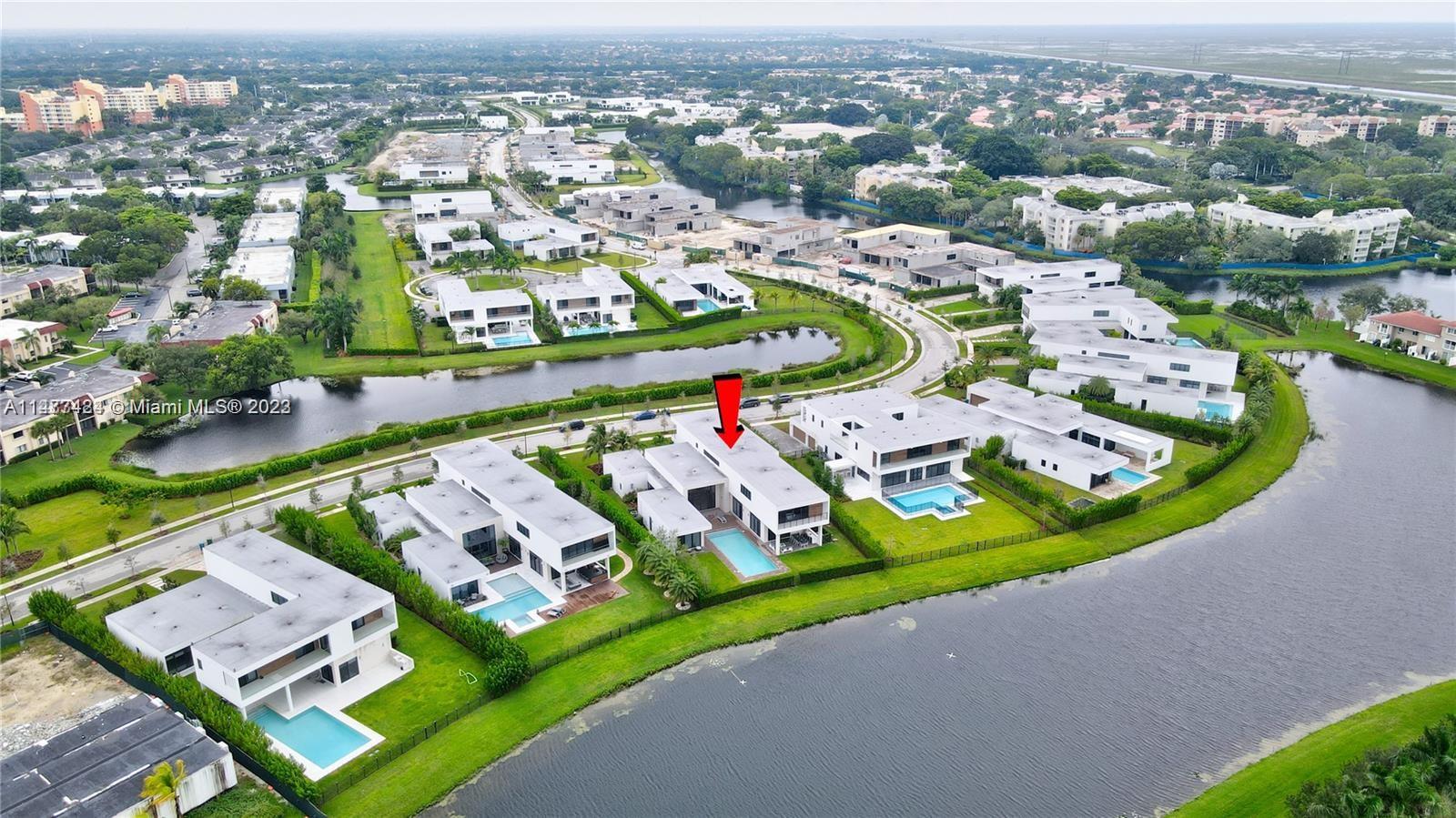 WESTON ESTATES - Residential