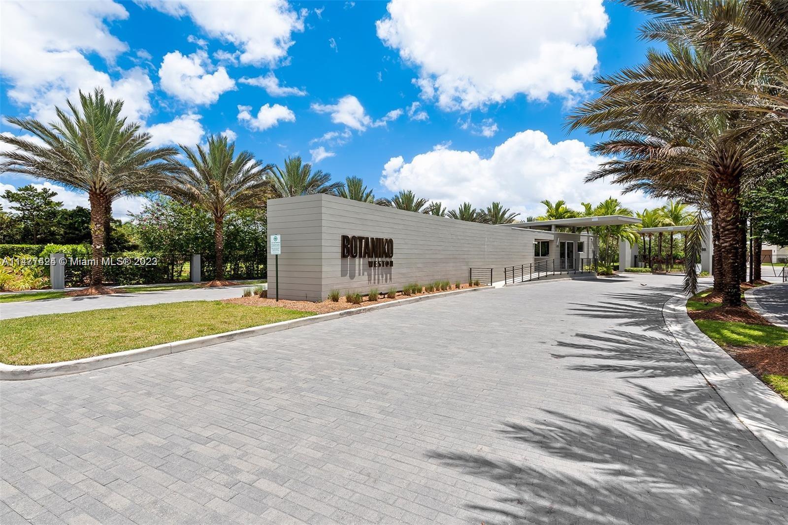 WESTON ESTATES - Residential