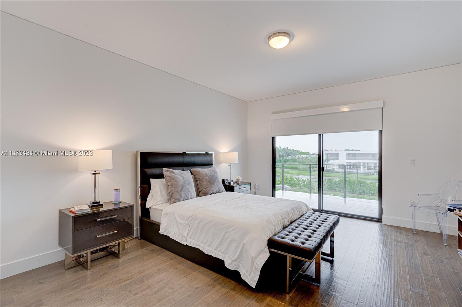 WESTON ESTATES - Residential