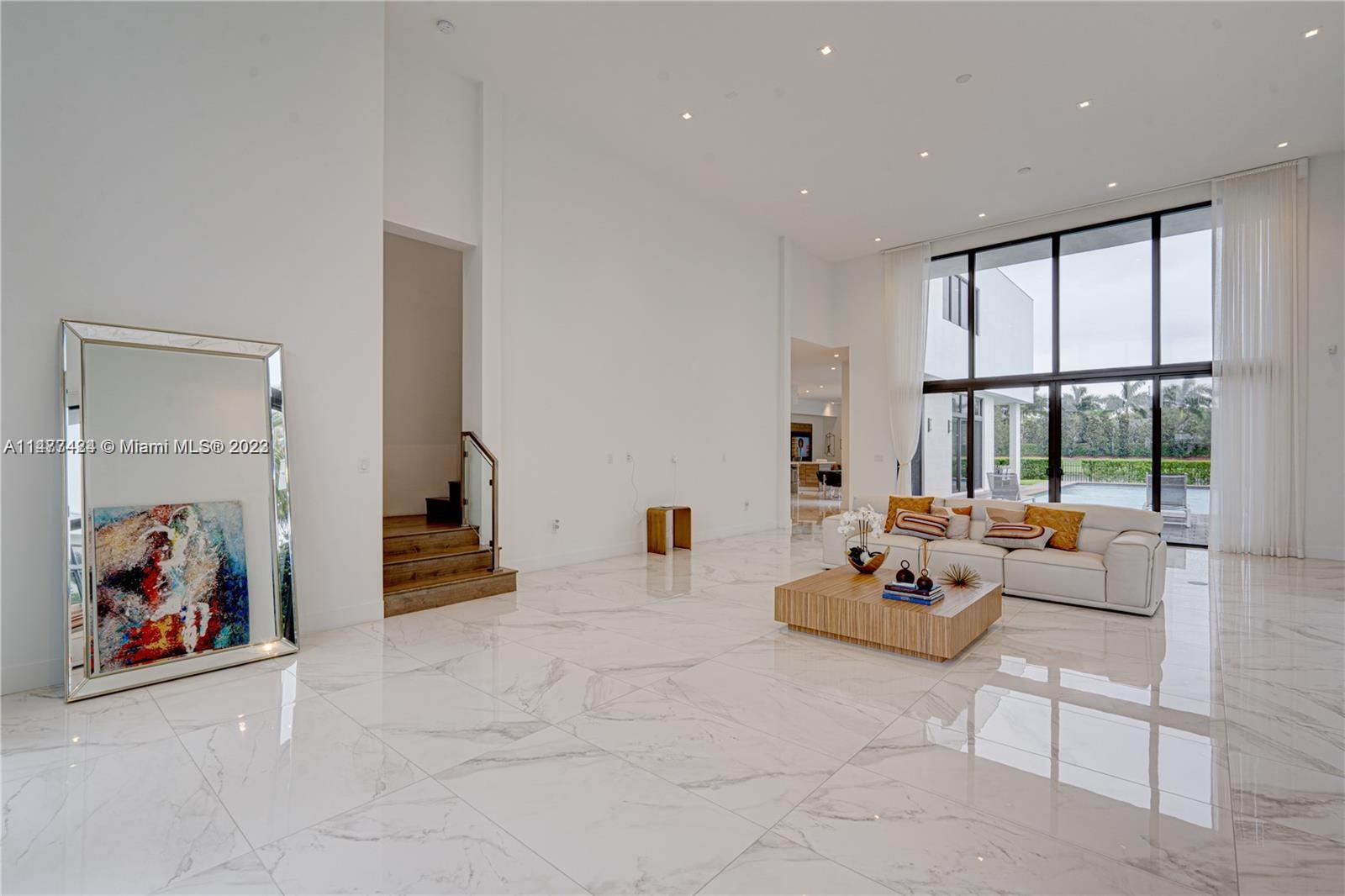 WESTON ESTATES - Residential