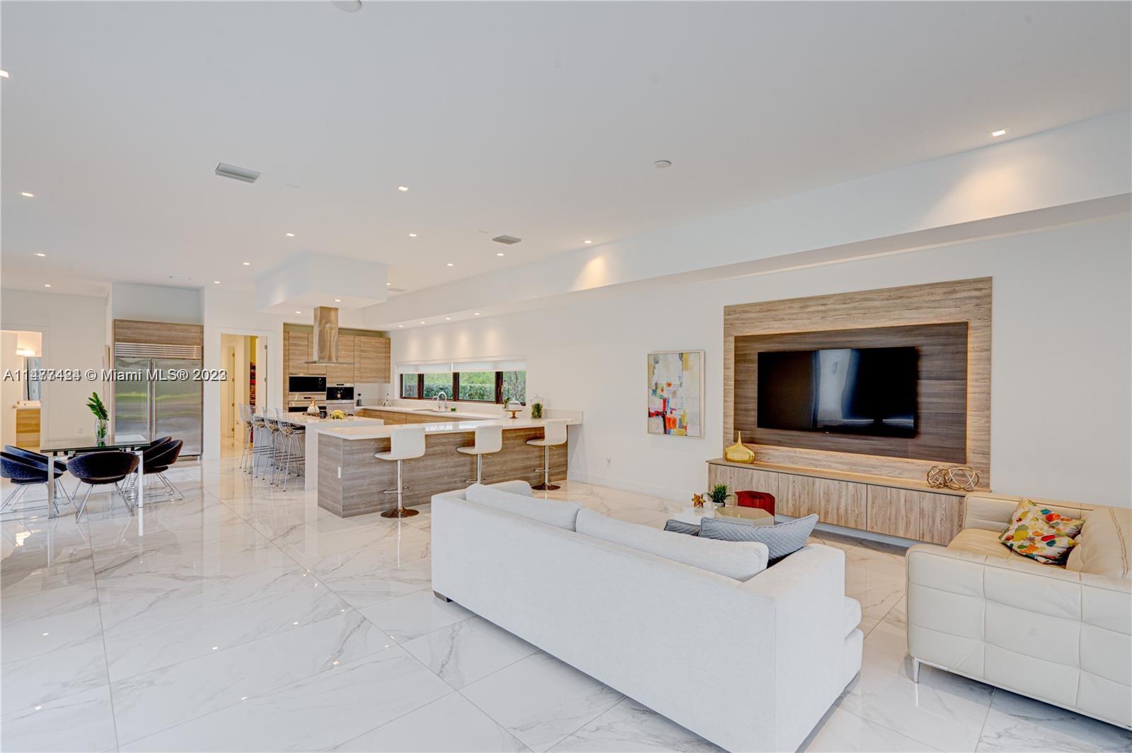 WESTON ESTATES - Residential