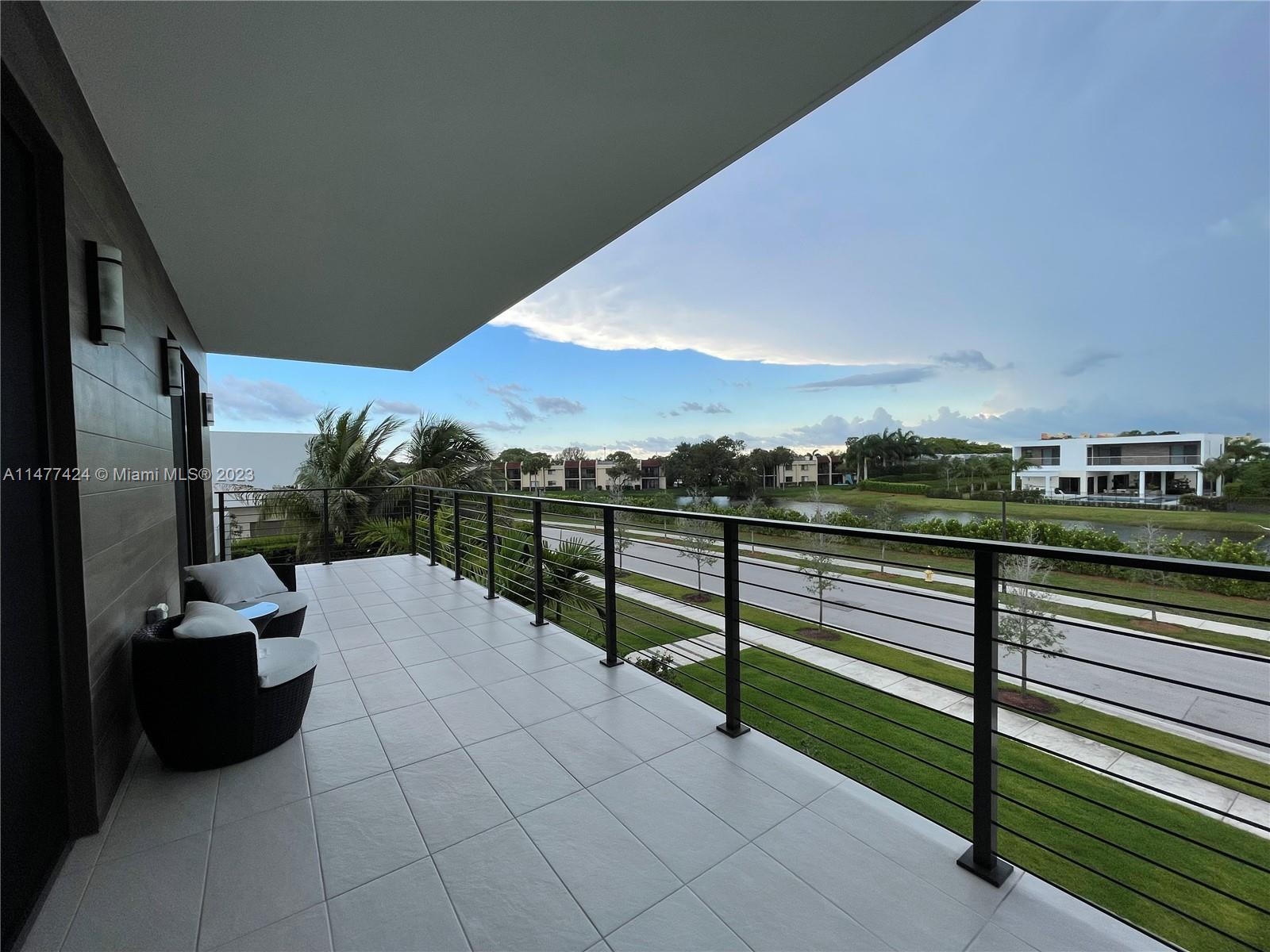 WESTON ESTATES - Residential