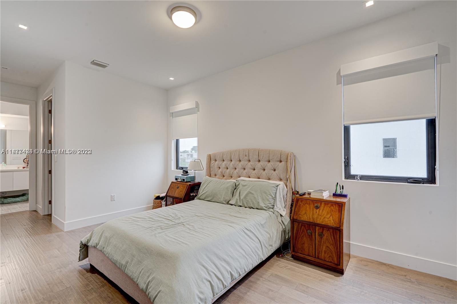 WESTON ESTATES - Residential