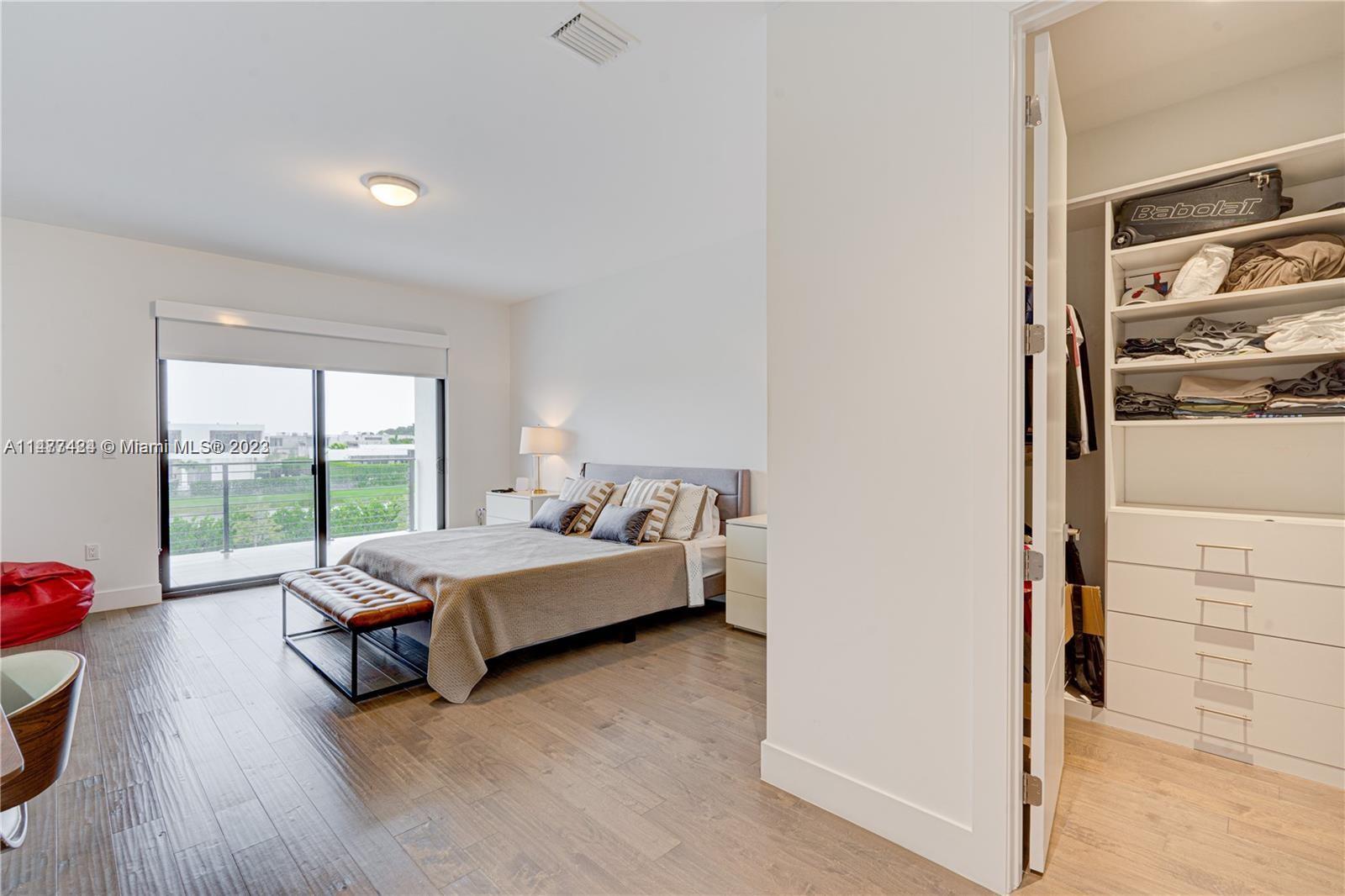 WESTON ESTATES - Residential