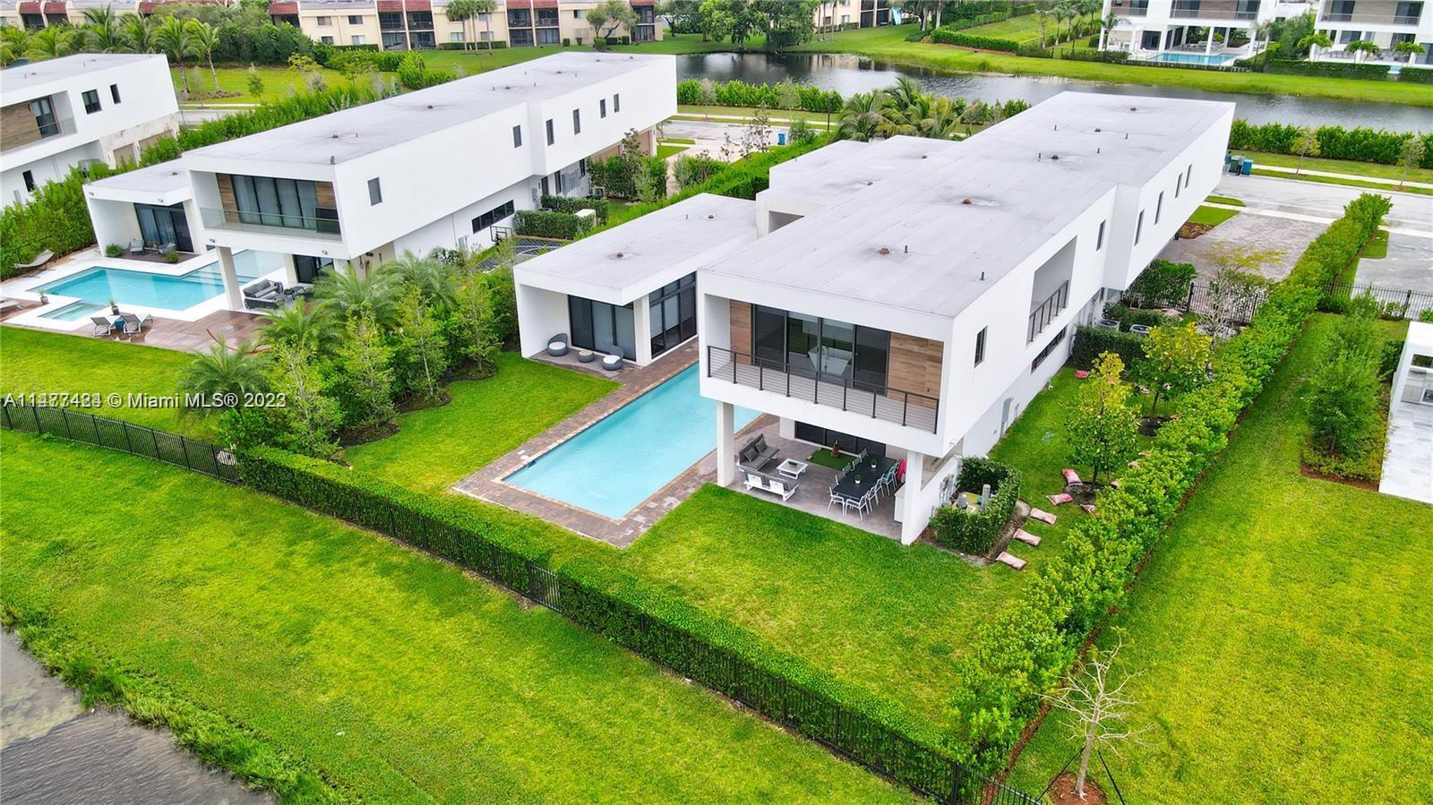 WESTON ESTATES - Residential