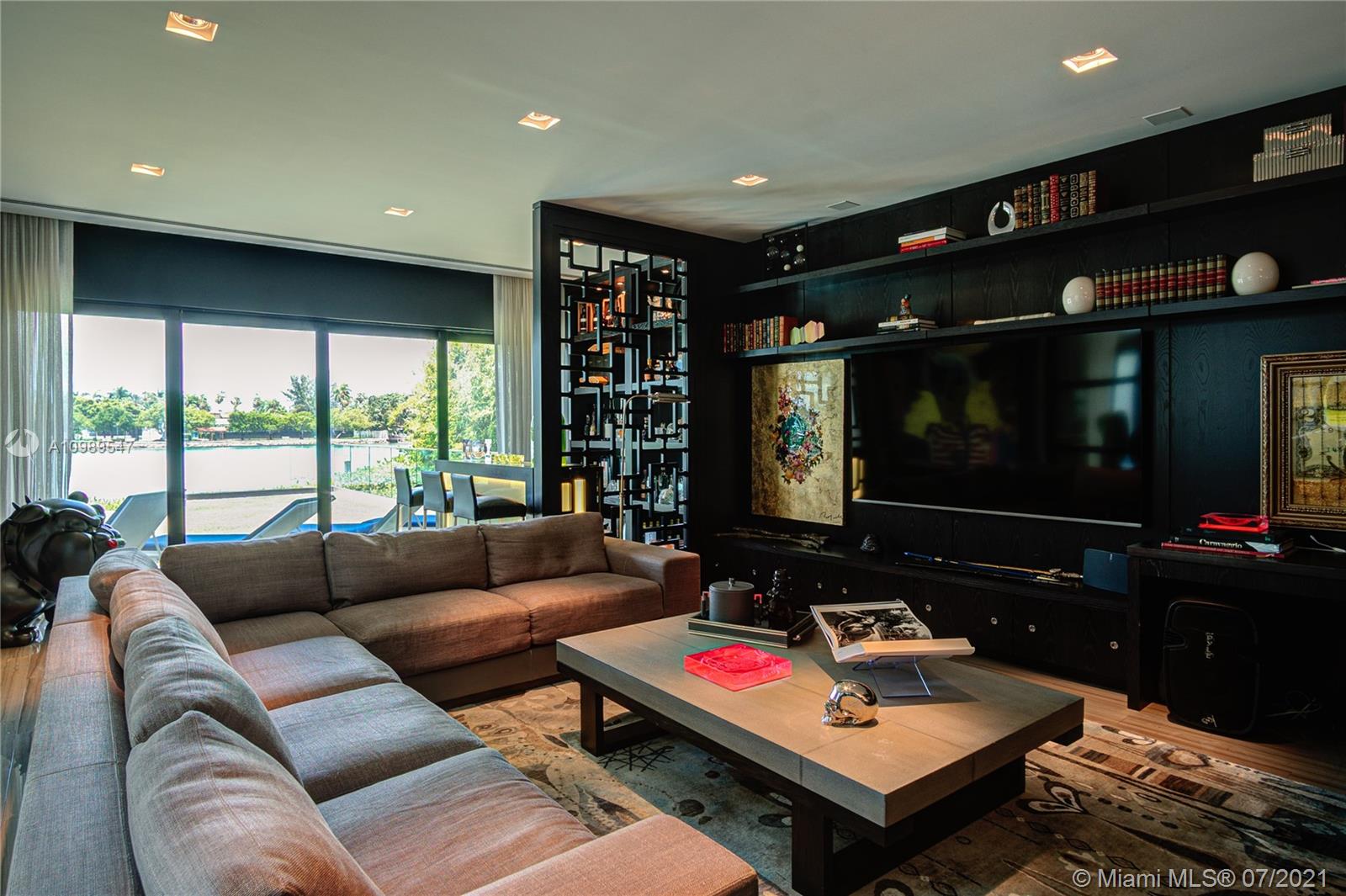 HIBISCUS ISLAND - Residential