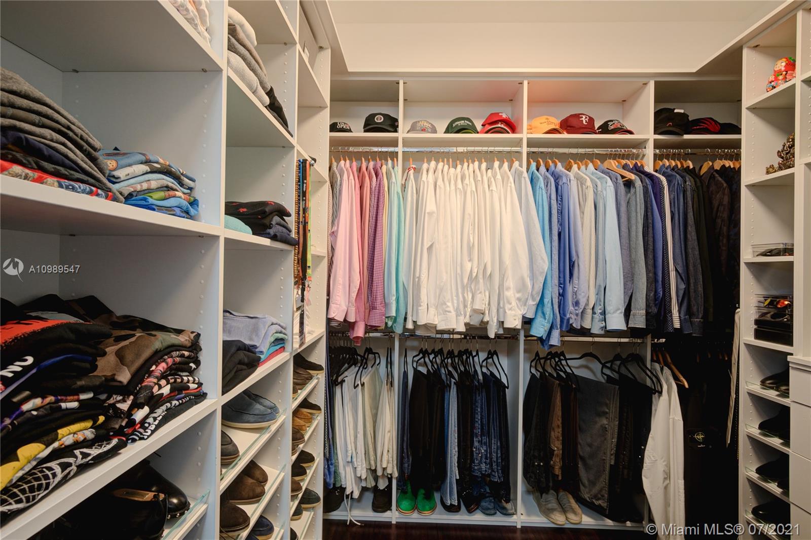 HIBISCUS ISLAND - Residential