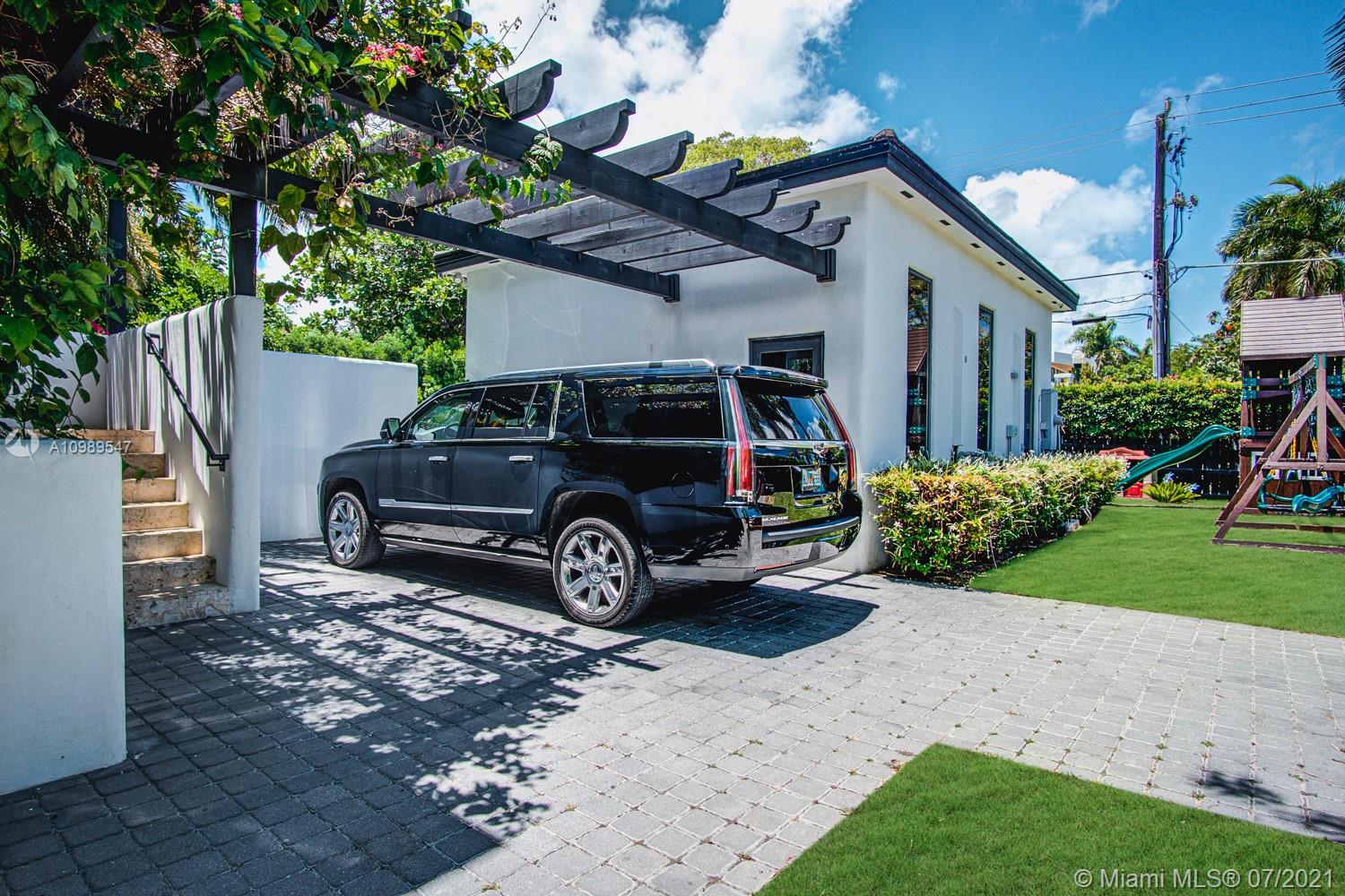 HIBISCUS ISLAND - Residential