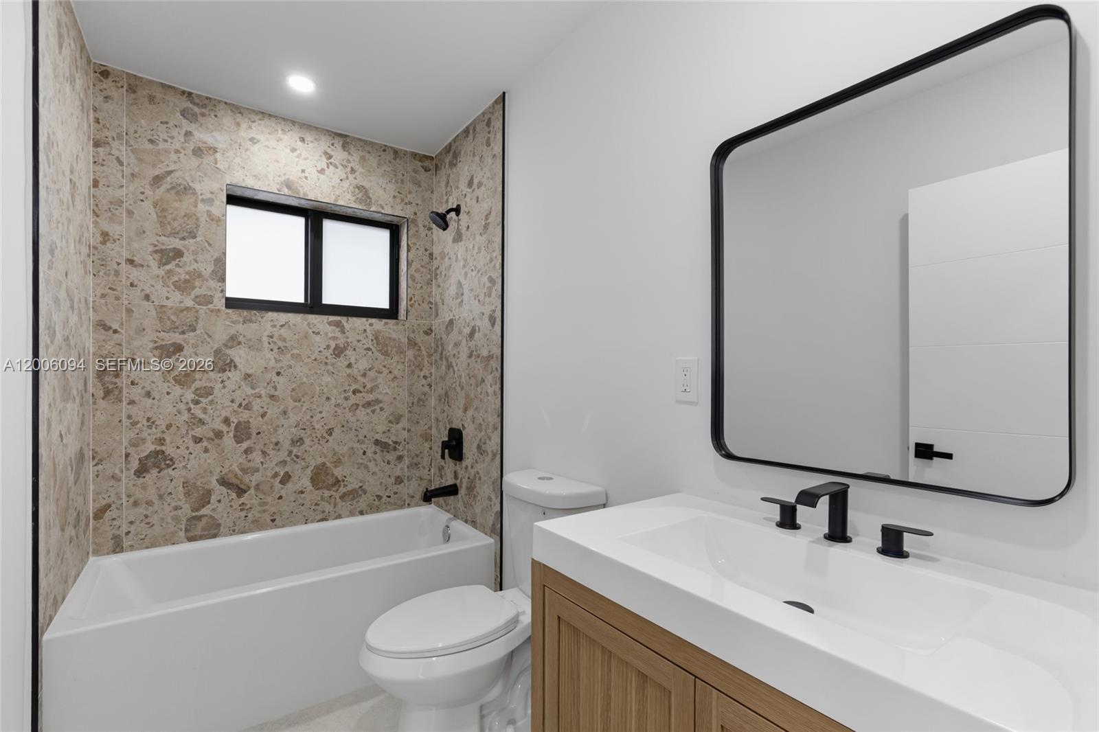 SOUTH CORAL HOMES SEC 2 - Residential