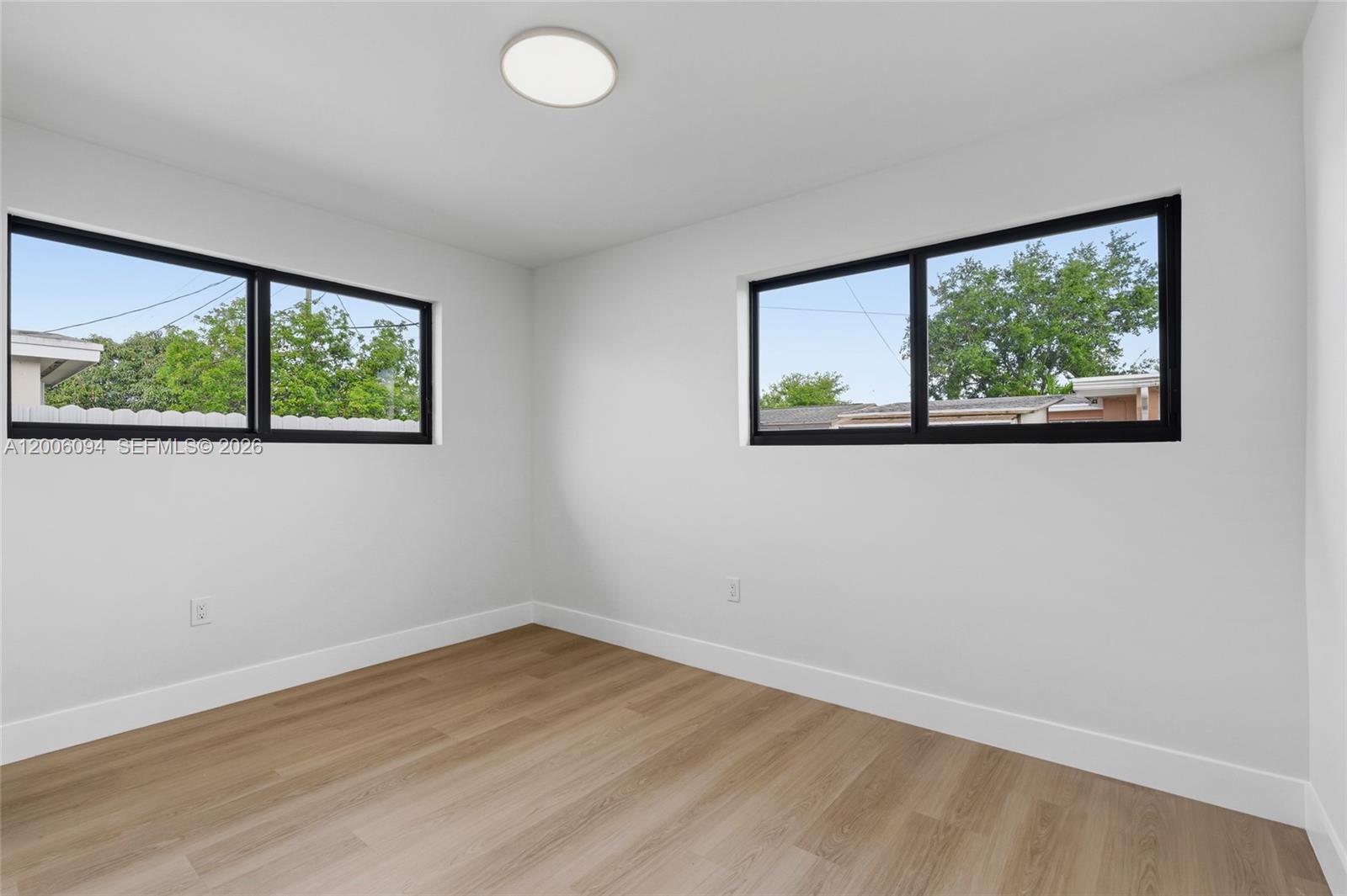 SOUTH CORAL HOMES SEC 2 - Residential