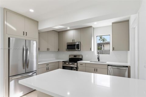 Tiny photo for 9660 Dominican Dr, Cutler Bay, FL 33189 (MLS # A12006094)