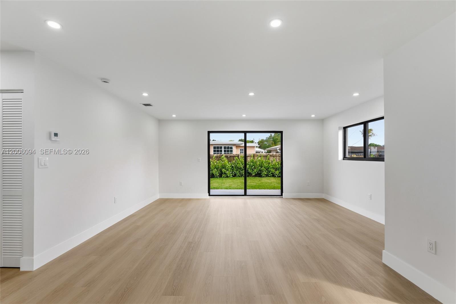 SOUTH CORAL HOMES SEC 2 - Residential