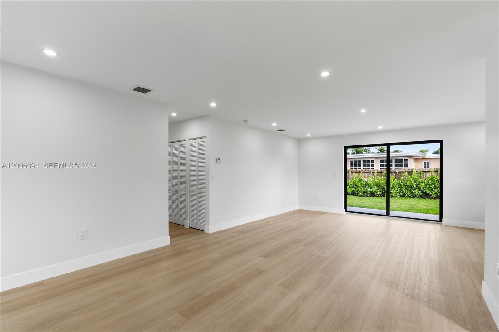 SOUTH CORAL HOMES SEC 2 - Residential