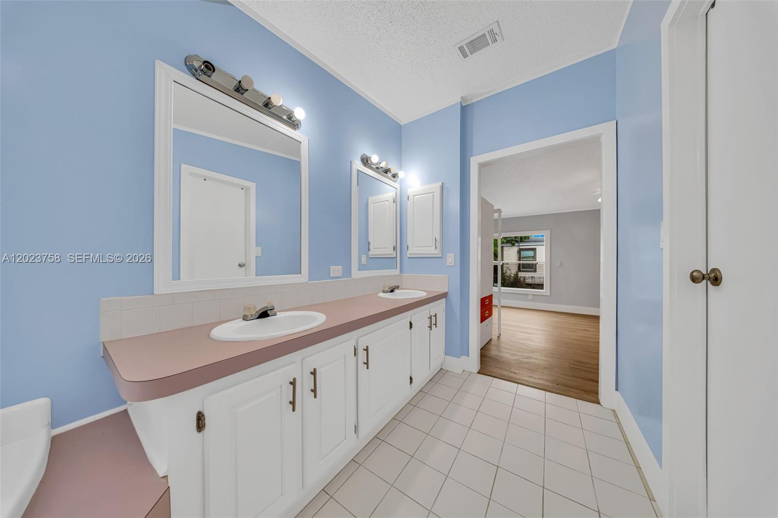 AMERICANA VILLAGE CONDO - Residential