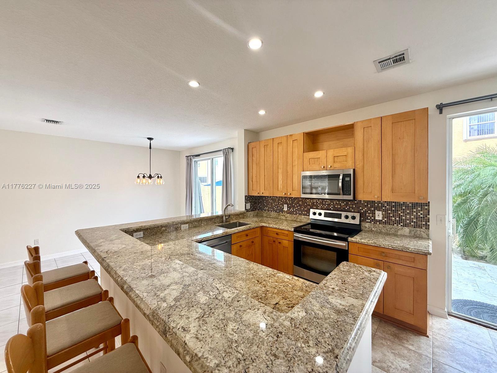 1355 NW 154th Ln 1355