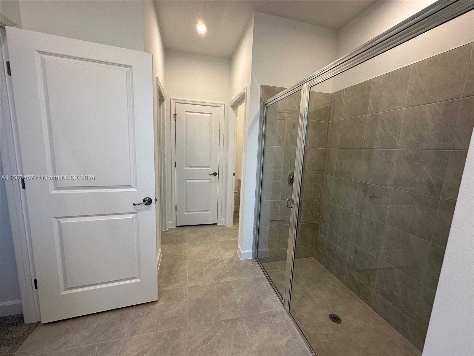 CADENCE PHASE 1 - Residential Lease
