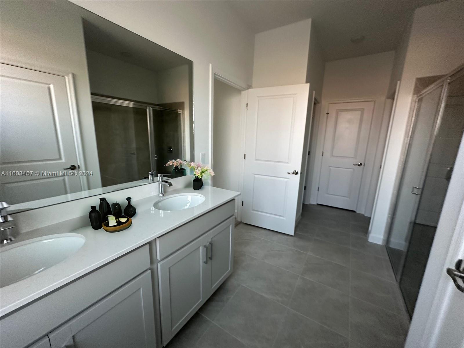 CADENCE PHASE 1 - Residential Lease