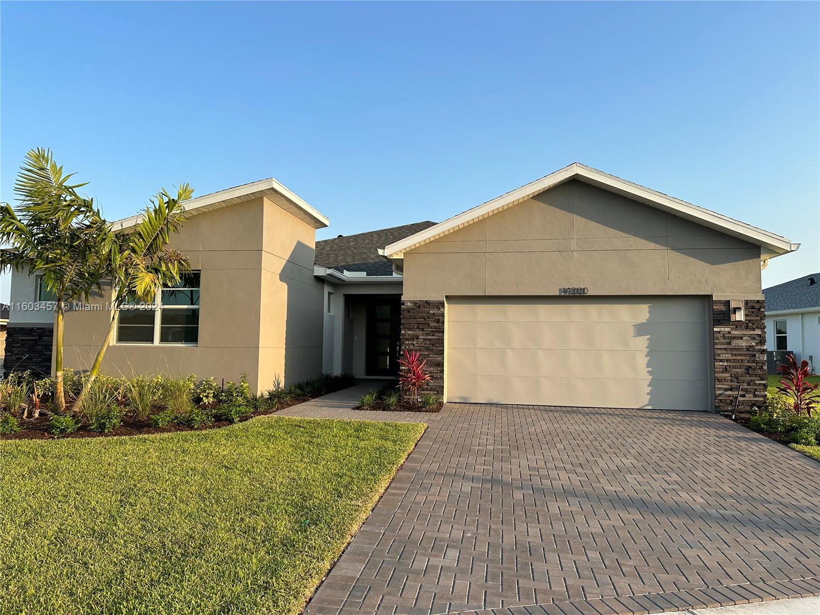 CADENCE PHASE 1 - Residential Lease