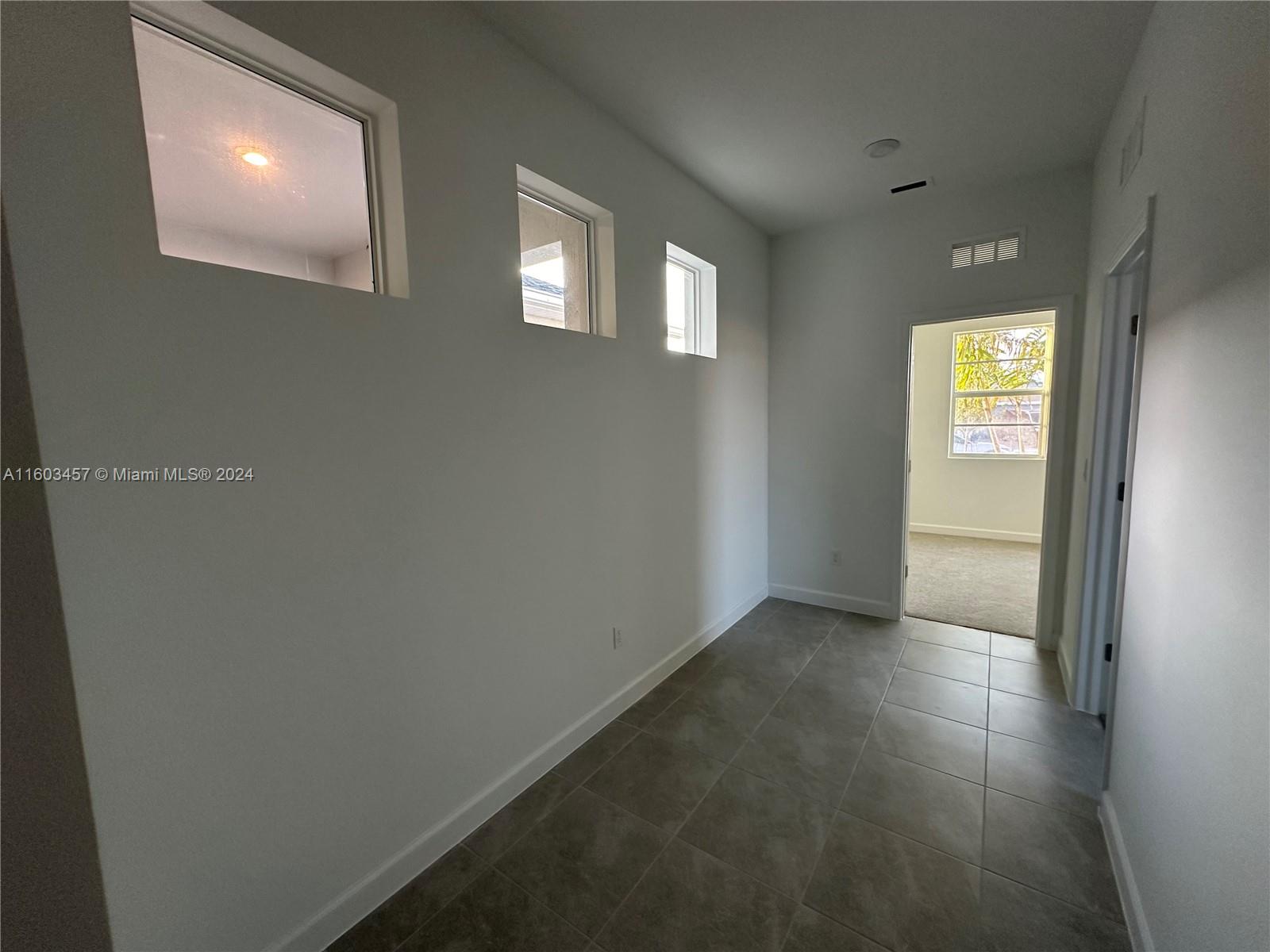 CADENCE PHASE 1 - Residential Lease