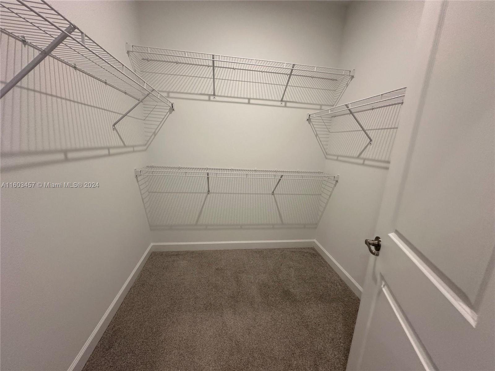 CADENCE PHASE 1 - Residential Lease