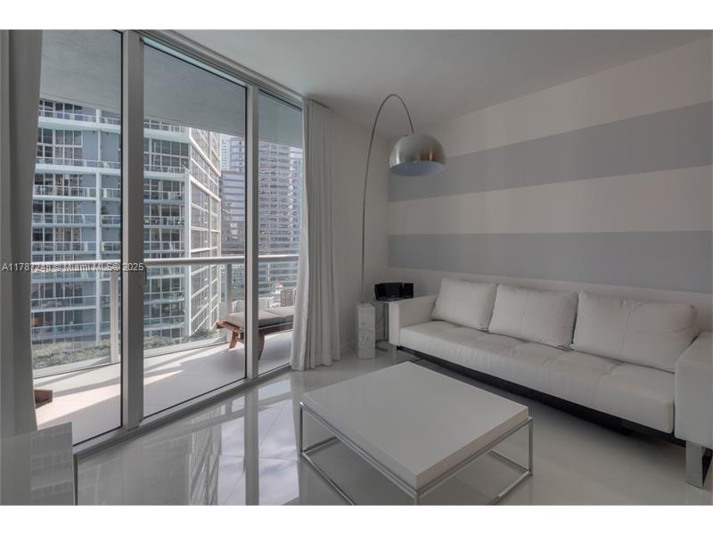 475 Brickell Ave 1911