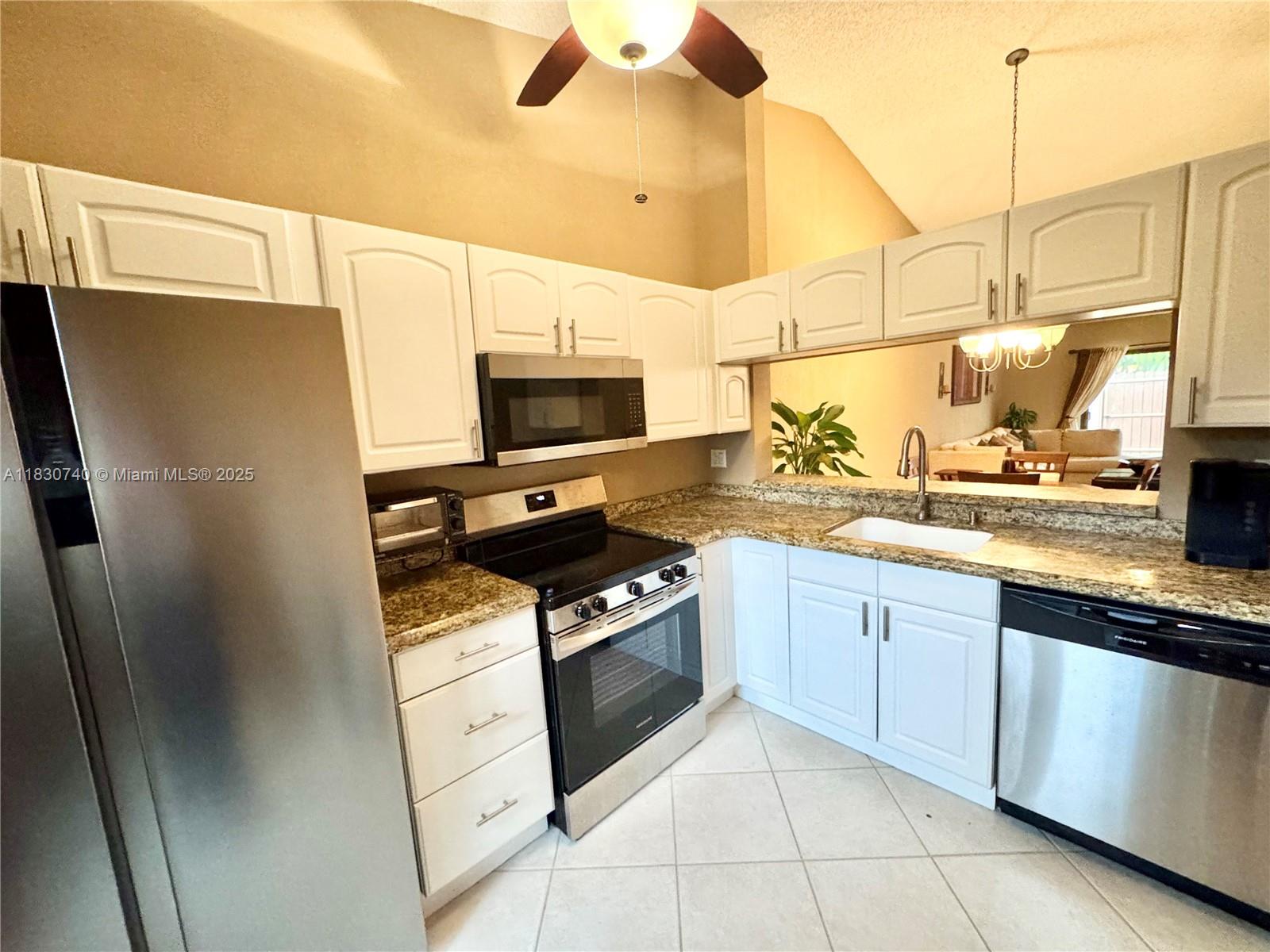 3078 S Oakland Forest Dr 601