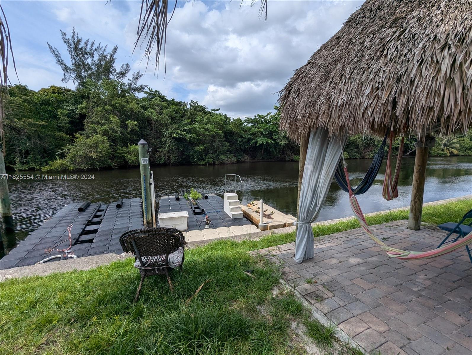 CANAL GROVES CONDO - Residential Lease