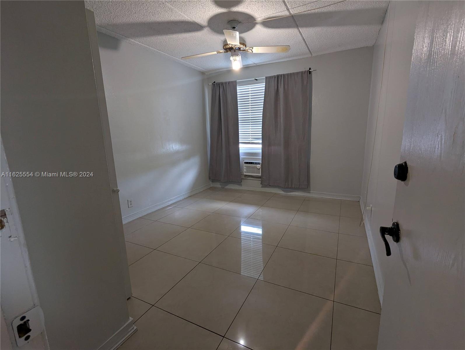 CANAL GROVES CONDO - Residential Lease