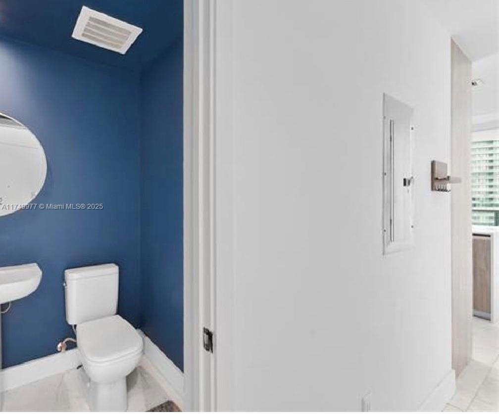 BISCAYNE BEACH CONDO - Residential