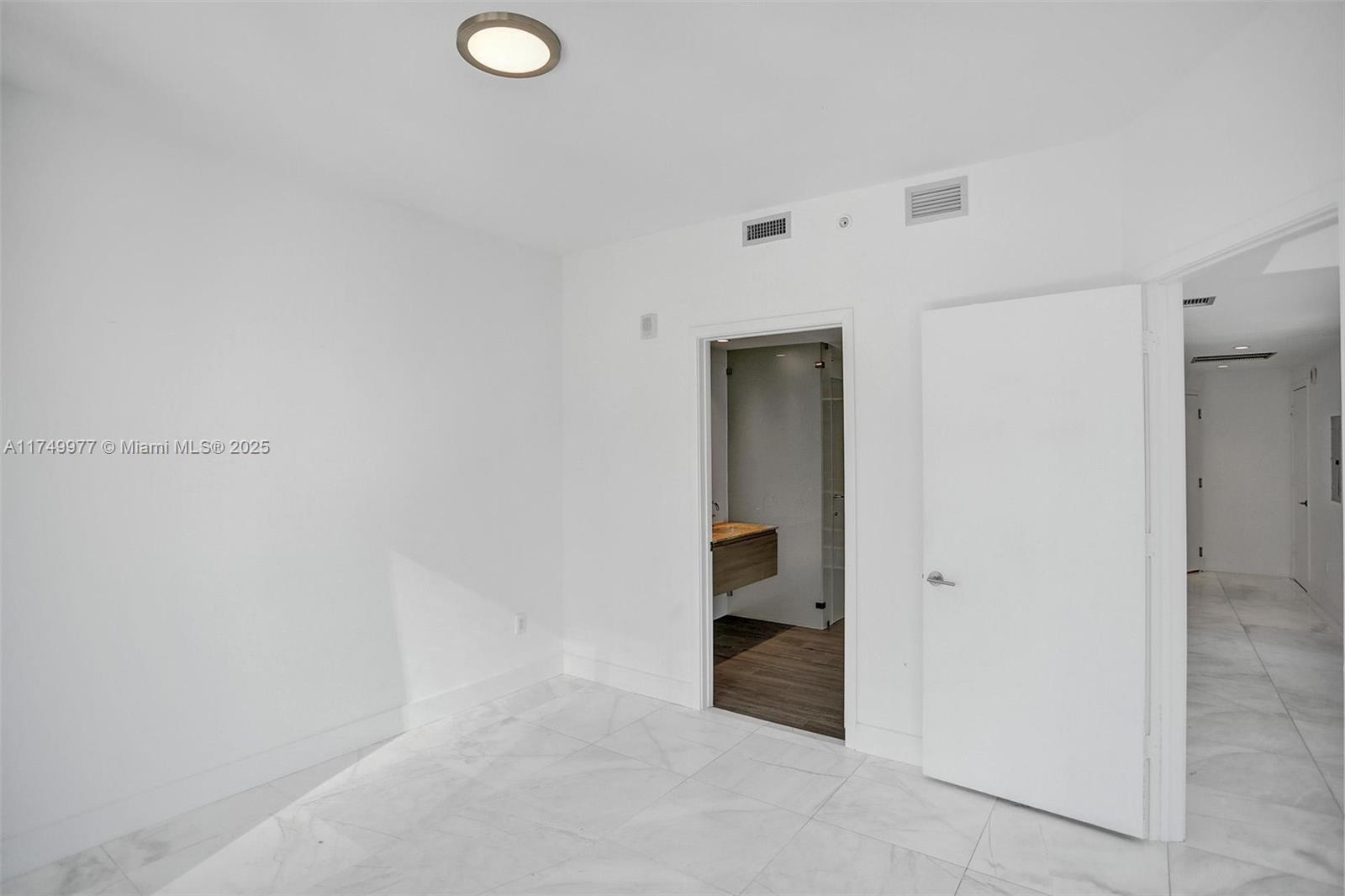 BISCAYNE BEACH CONDO - Residential