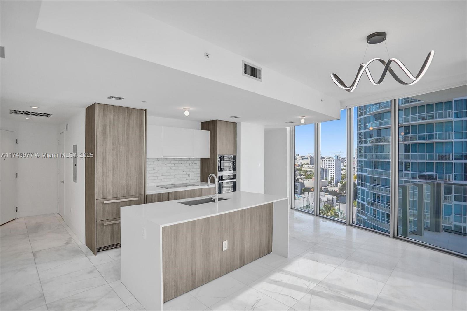 BISCAYNE BEACH CONDO - Residential