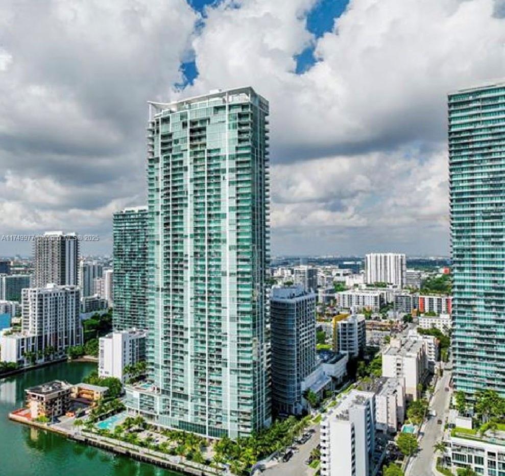 BISCAYNE BEACH CONDO - Residential