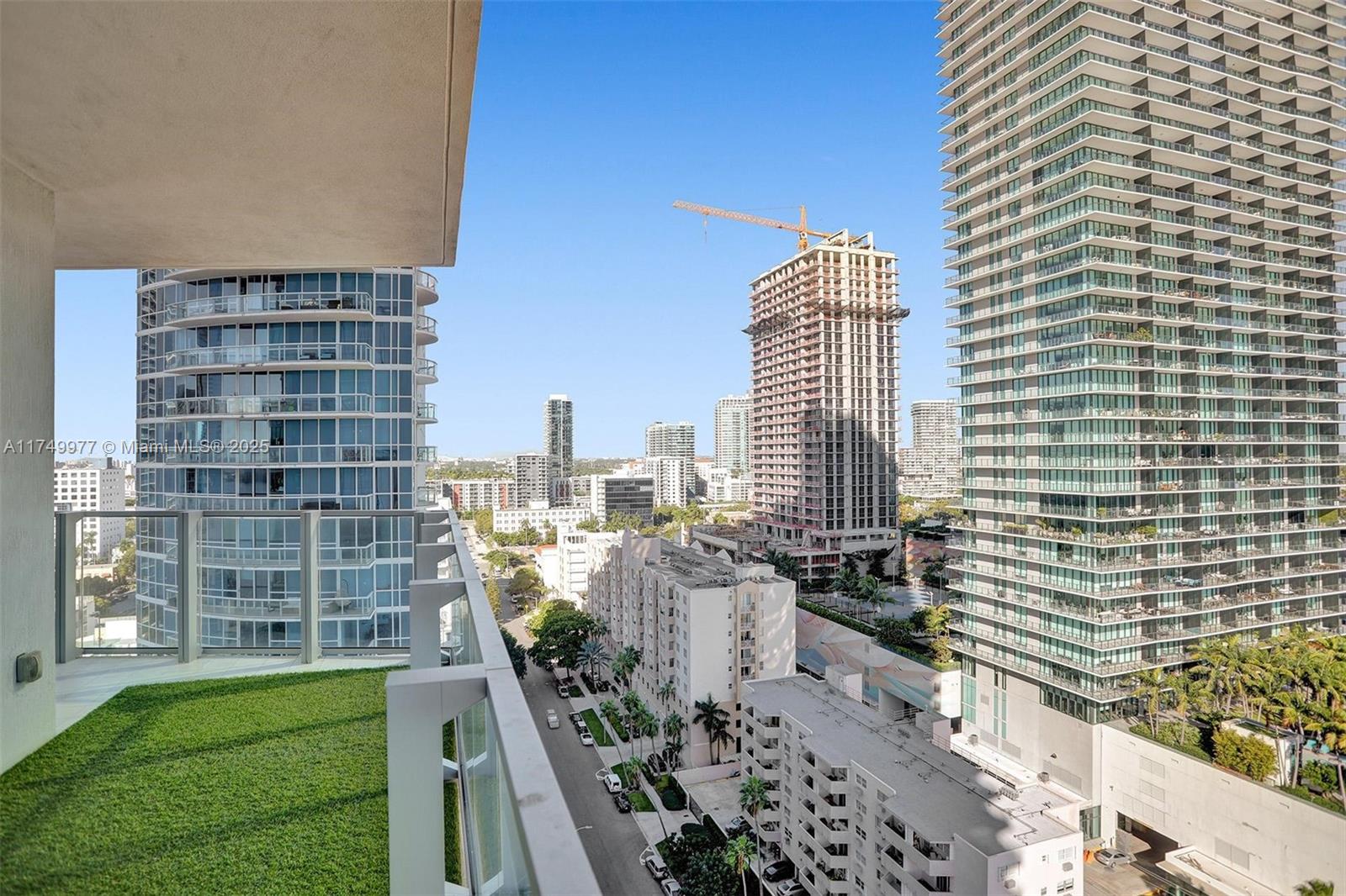 BISCAYNE BEACH CONDO - Residential