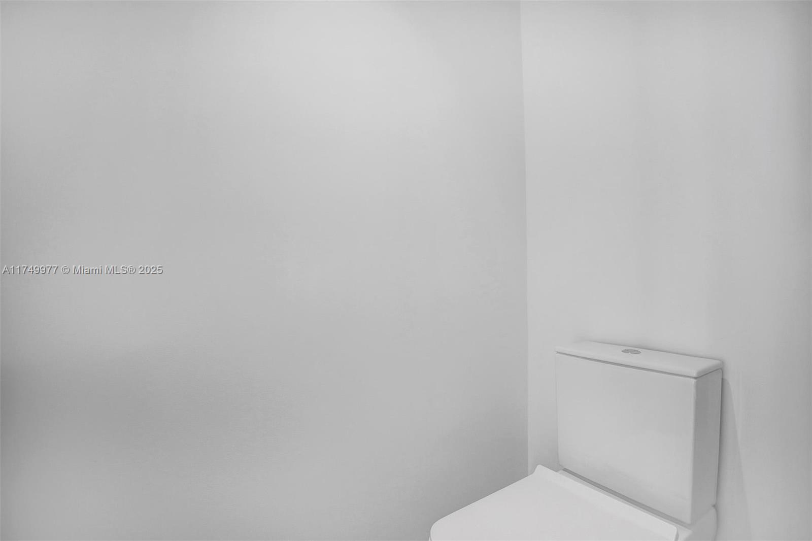BISCAYNE BEACH CONDO - Residential
