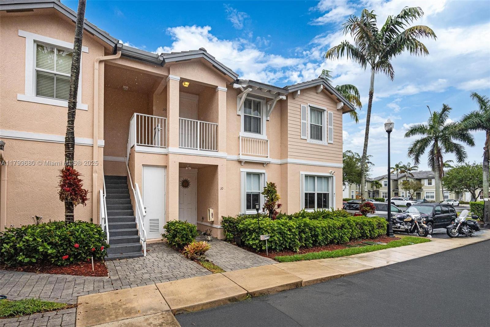 2933 Se 2nd St 20, Homestead, Miami-Dade County, Florida - 3 Bedrooms  
2 Bathrooms - 